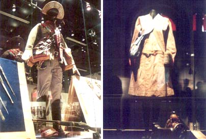 Os cangaceiros produziam suas próprias roupas, para homens (esquerda) e mulheres (direita). (fotos: Leonardo Cosendey).